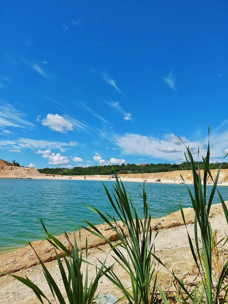 Bešenovačko jezero